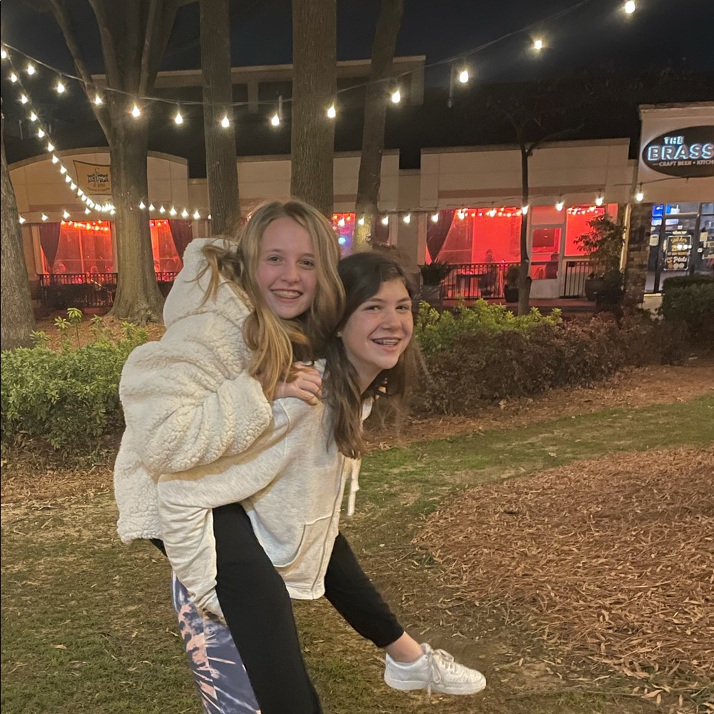 Meet your Posher, Emily